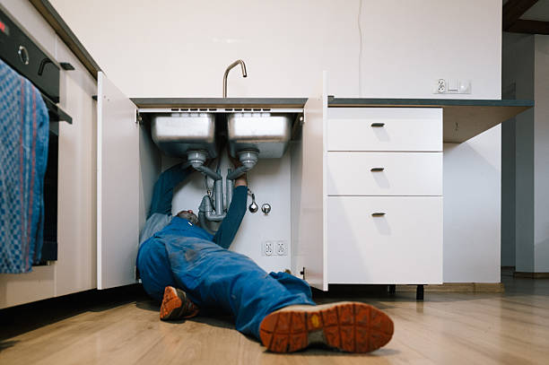 Professional Pipe Repair technician working in Davis, IL